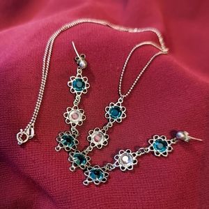 Matching Teal Stone Dangle Necklace and Earring Set